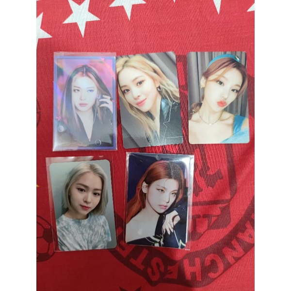 photocard benefit itzy ryujin yeji chaeryeong