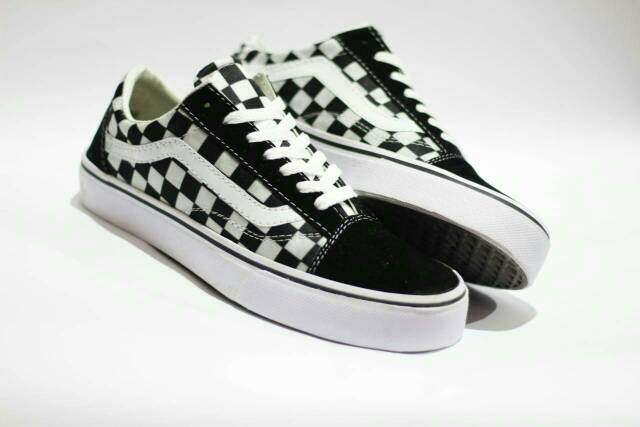 SEPATU VANS AUTHENTIC FULL BLACK HITAM POLOS WHITE PUTIH OLDSKOOL ERA