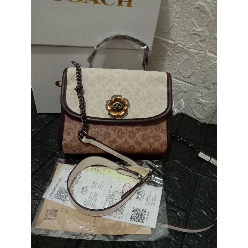 velm_5264 coach parker premium
