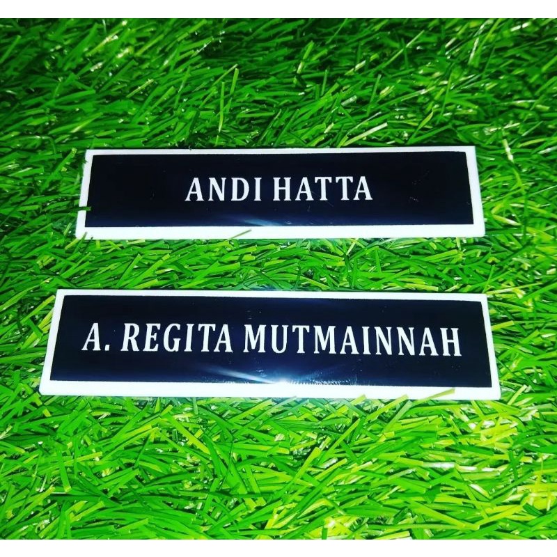 

Nametag Papan Nama dada akrilik Peniti