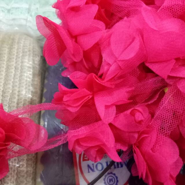 bunga frill hiasan baju aksesoris