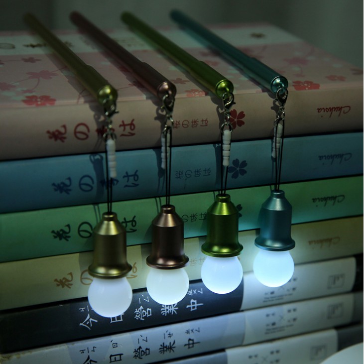 

Pulpen gel gantungan lampu led unik