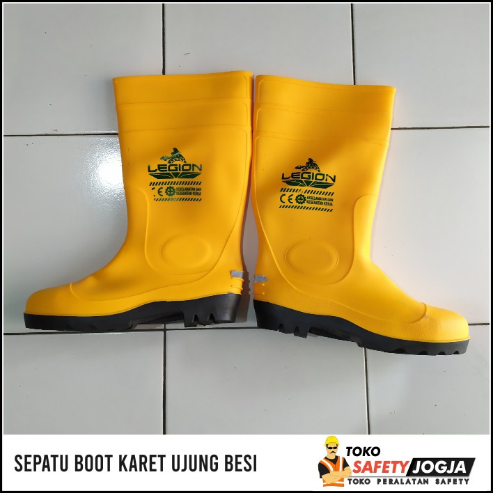 Sepatu Rubber Boot / Safety Boots Legion Ujung Besi