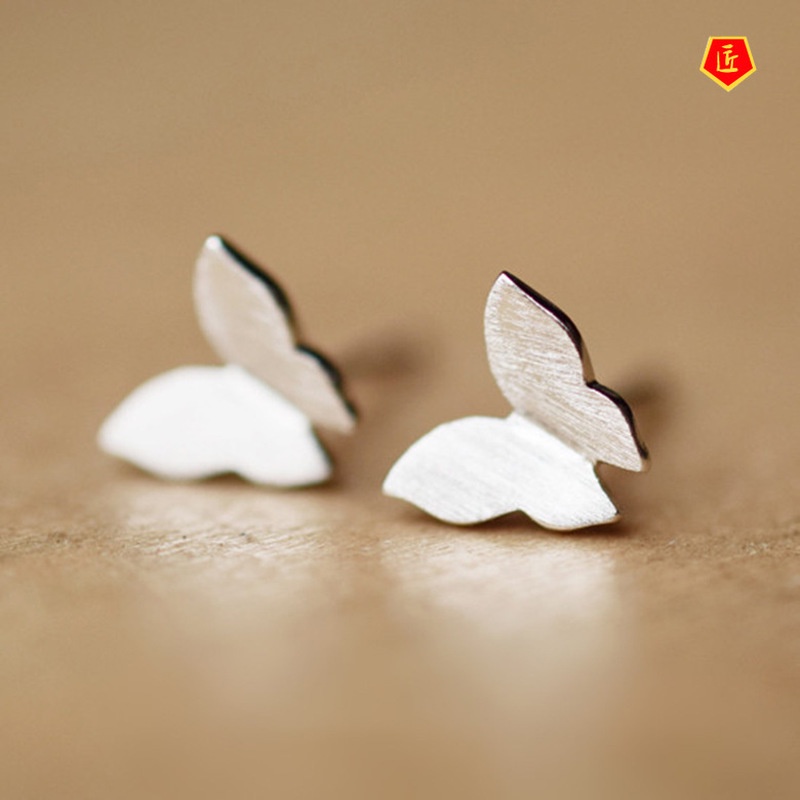 [Ready Stock]Silver Butterfly Women's Stud Earrings Simple Fashion