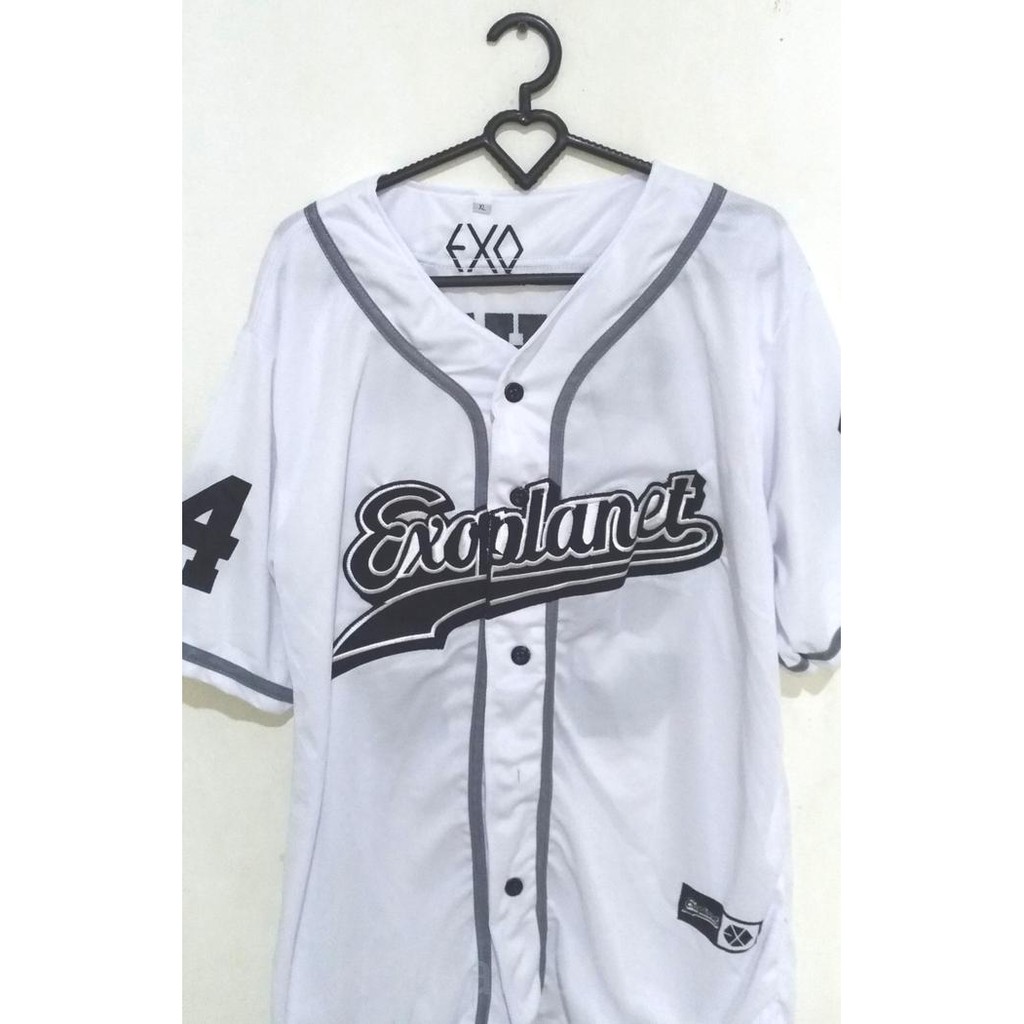 EDISI TERBARU JERSEY EXO PLANET #3 FREE ONGKIR..