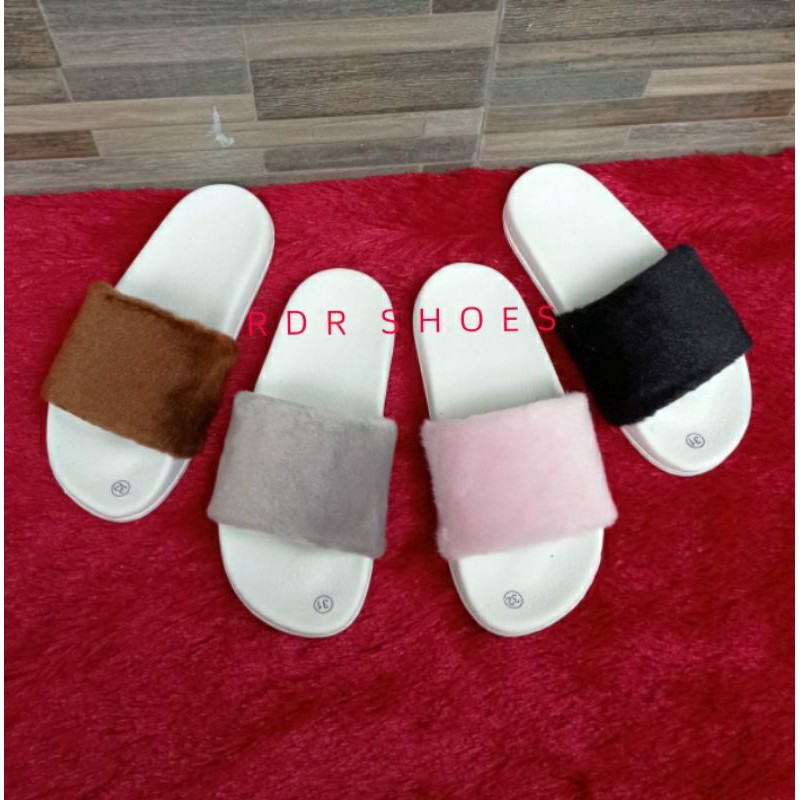 RDR sandal anak bulu korea