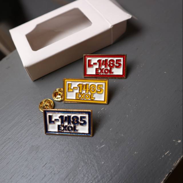 EXO L 1485 ENAMEL PIN