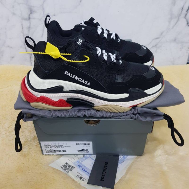 Balenciaga triple s black red
