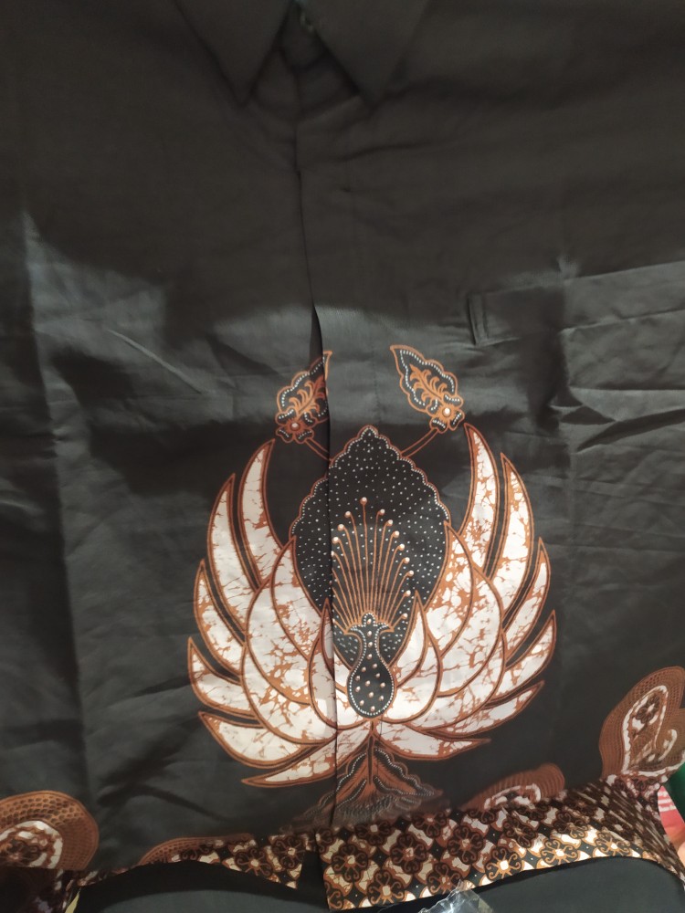 Mega Nanda Kemeja Batik Pria Katun Sragenan Full Furing