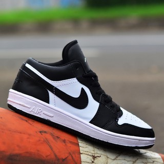 SEPATU BASKET PRIA NIKE AIR JORDAN 1 LOW RETRO SHOE CHICAGO SNEANERS