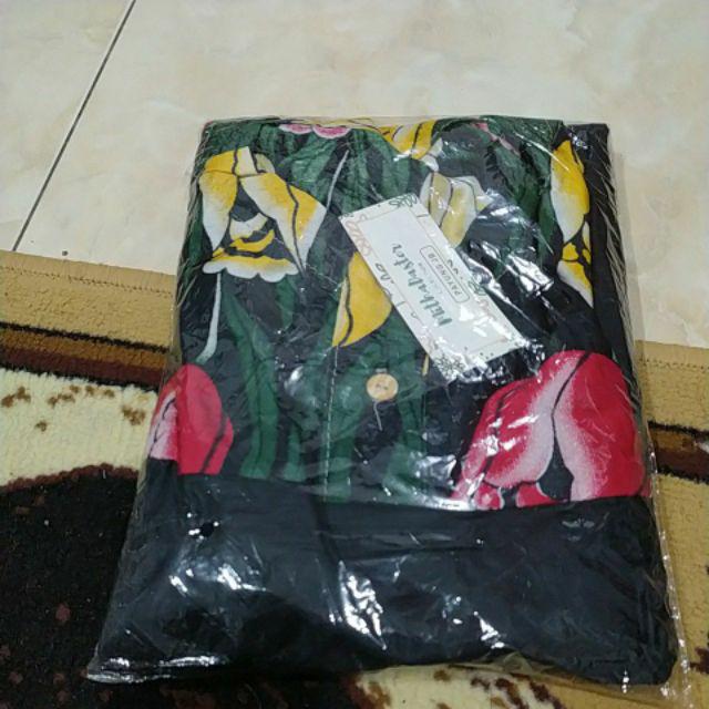 Setelan Celana Pendek Batik Wanita