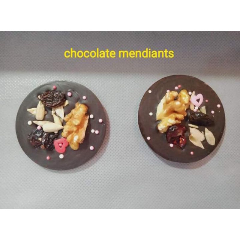 

COKLAT KEPING (Chocolate mendiants)