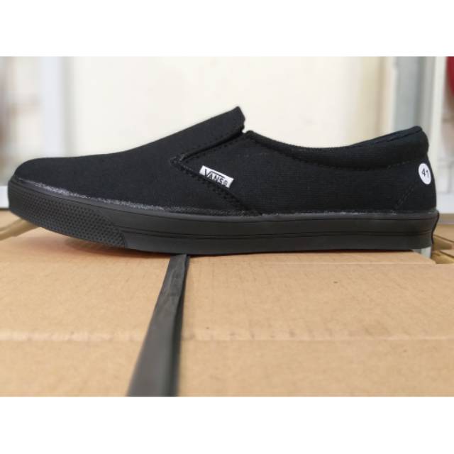 Sepatu Vans Slip On Slop Fullblack Tanpa Box Hitam Polos Sekolah Kerja Formal Traning Ospek Murah