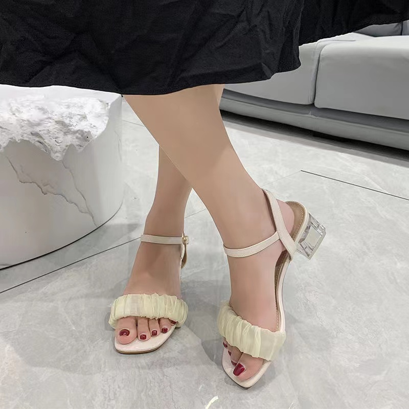 Sepatu Sandal Wanita Import Heels Kotak 3 cm Ujung Terbuka Pengait Belakang Aman