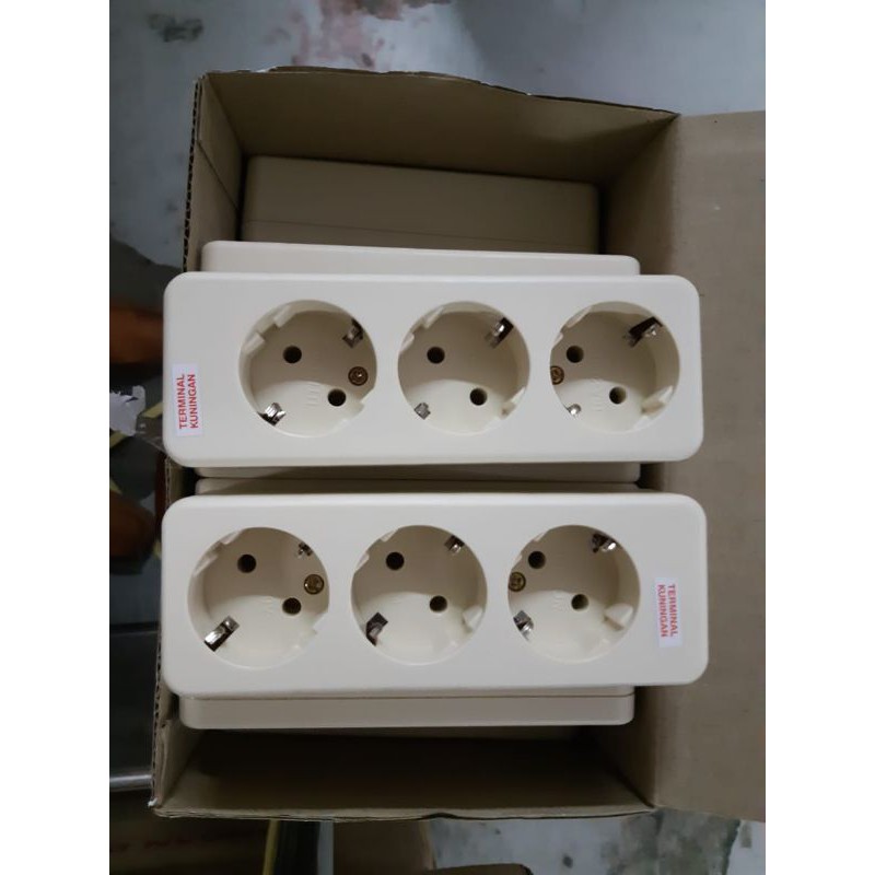 

uticonstopkontak3lobang