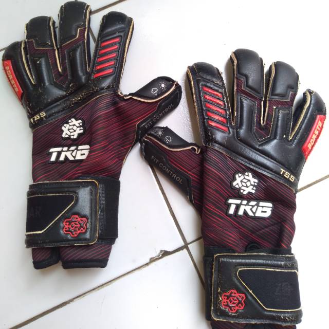Sarung tangan kiper tkb forste hybrid sz 9
