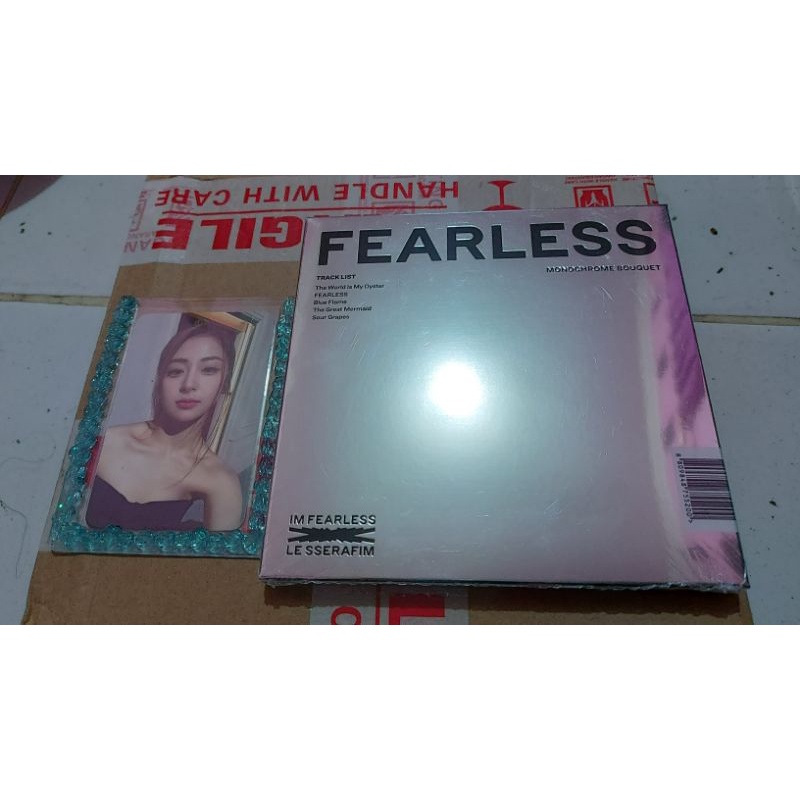 Album Le Sserafim Monochrome Bouquet ver selaed no pc