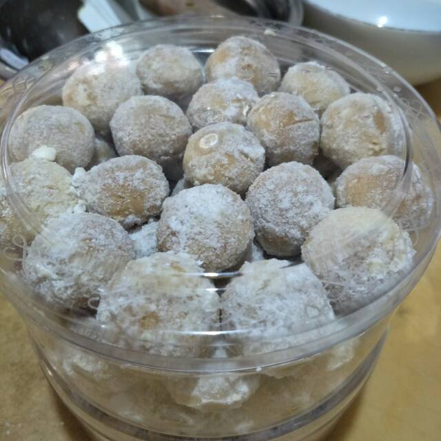 

KUE KERING PUTRI SALJU LUMER