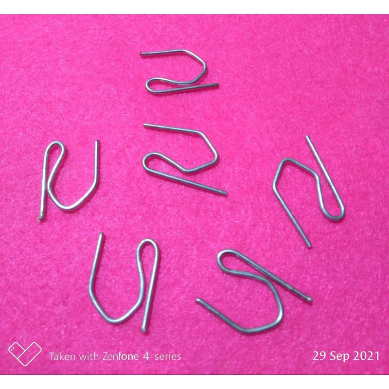 Pengait Kaitan Gorden Kait Cantolan Gorden ( 3 buah )