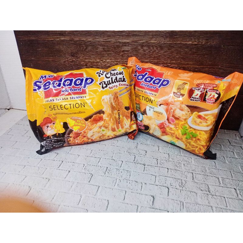 

MIE SEDAAP SELECTION SEDAP RASA LAKSA SINGAPORE DAN RASA KEJU KOREA