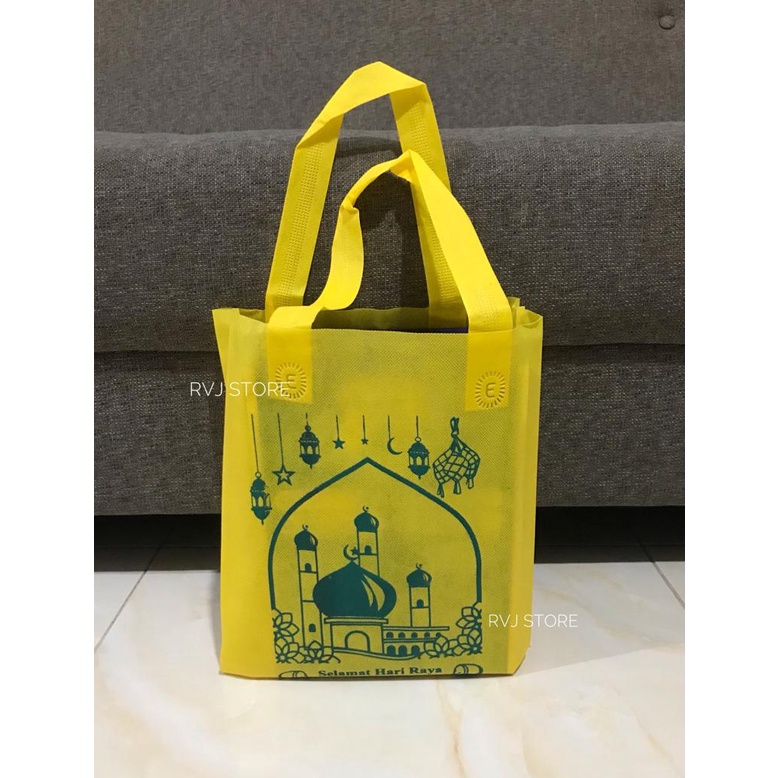 

TAS spunbond / tas lebaran idul fitri 25x35