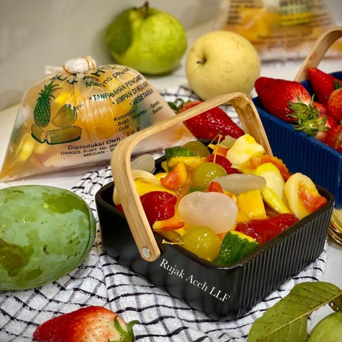 

Rujak aceh merek LLF medan hanya di kirim BY grab/gojek instan/sameday