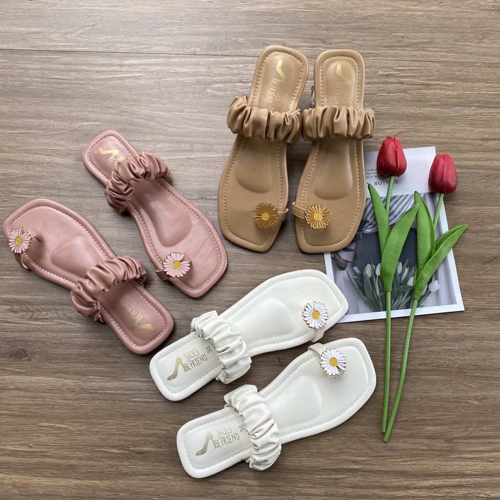 DAFF 53 SANDAL FLIP FLOP KERUT BUNGA