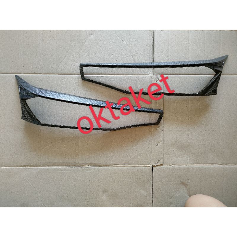 garnish depan Avanza Xenia 2022 tipe G carbon glossy