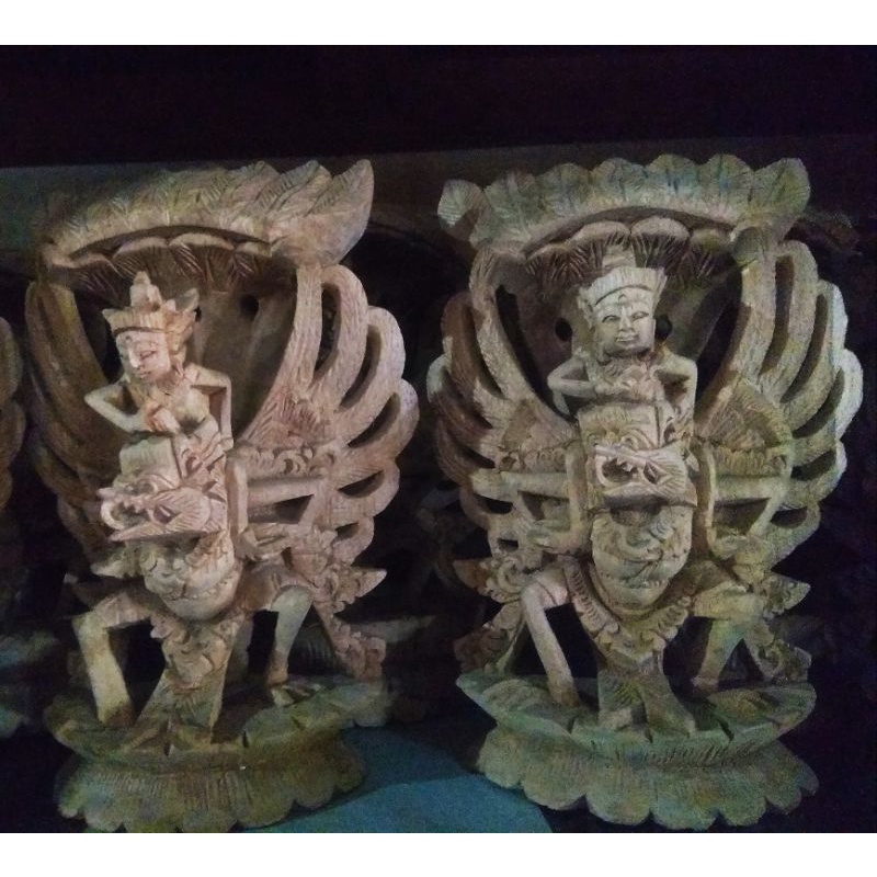 patung Garuda Wisnu kencana