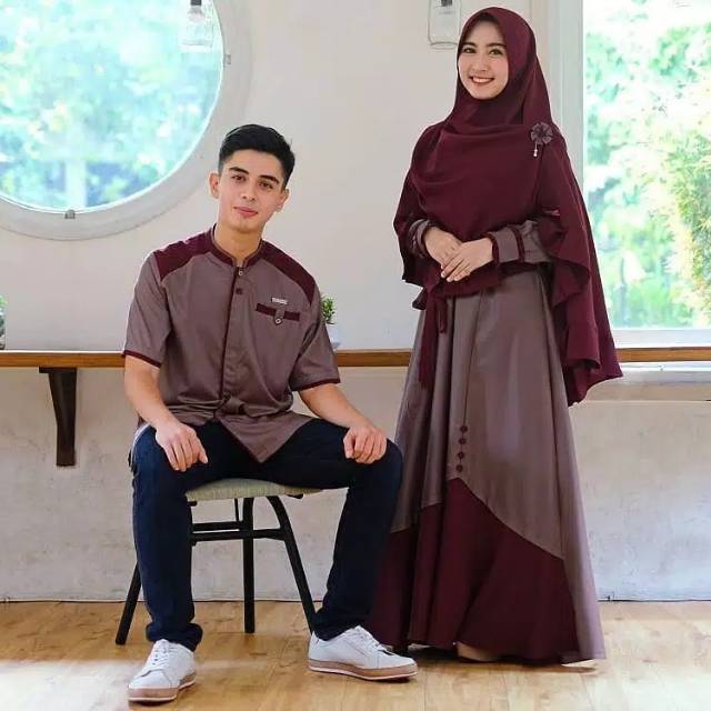 Couple busana muslim