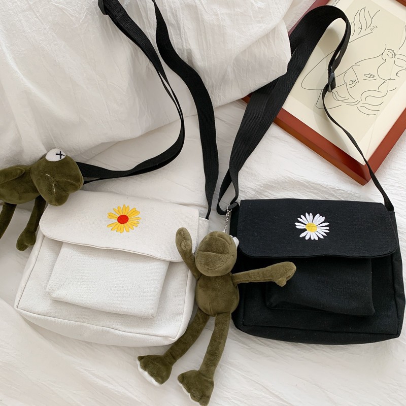 AKC - Tas Selempang Kanvas Korea Motif Daisy / Sling Bag Daisy