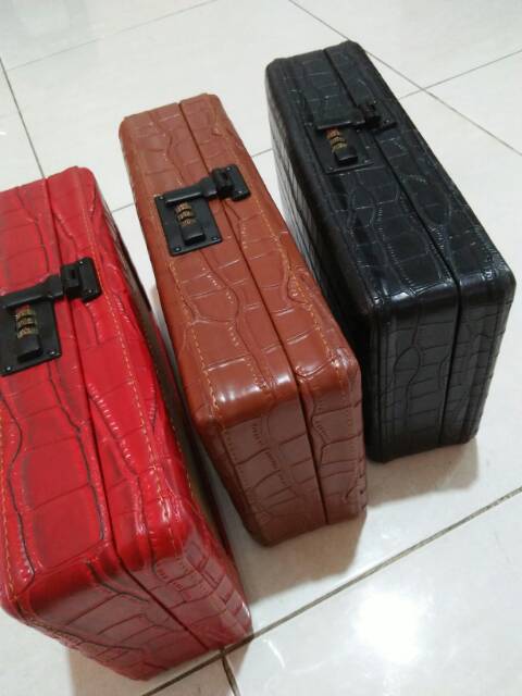 Tempat jam mewah kunci croco