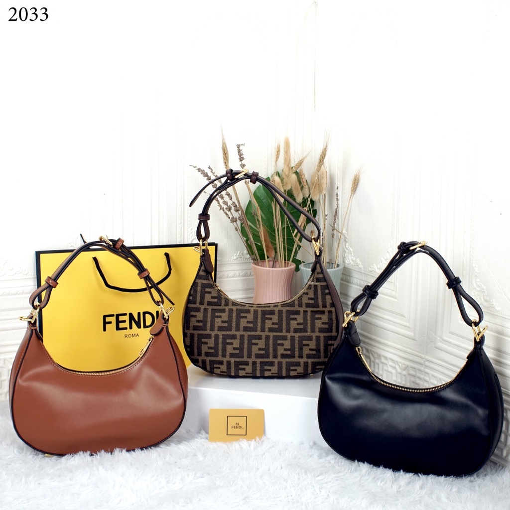 FENDI GRAPHY SMALL Seri 2033