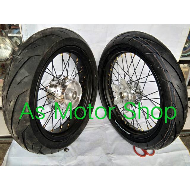 VELG SET UKURAN 300 - 350 RING 17 TROMOL SET PLUS BAN LUAR DALAM MEREK ZENEOS IRC SWALLOW FDR