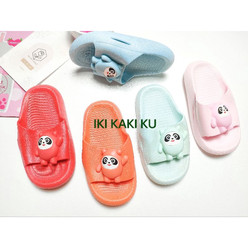 SANDAL IMPORT ANAK PANDA KARET LENTUR BALANCE 1609-S4