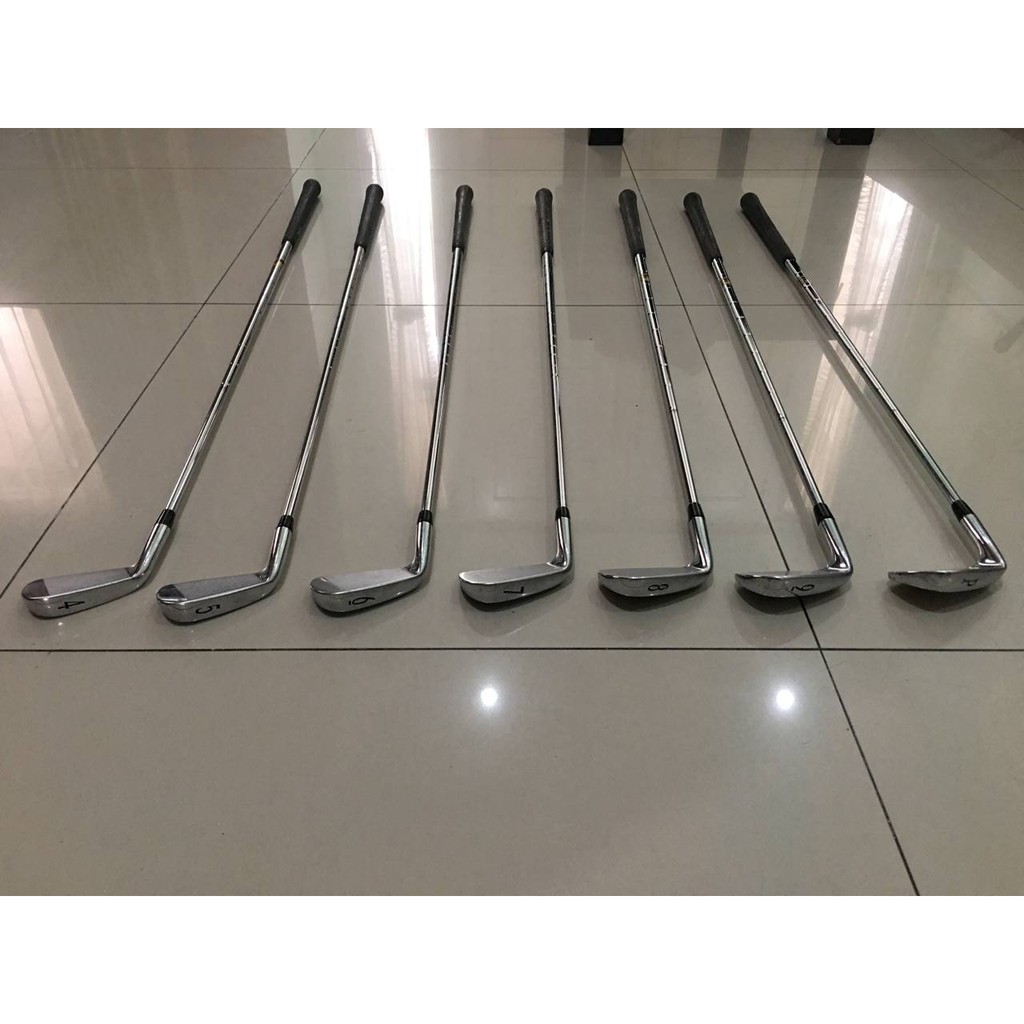 Stick golf Titleist 695-CB iron set