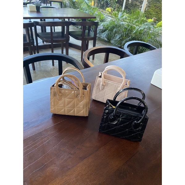tas kecil simple. tas wanita imut