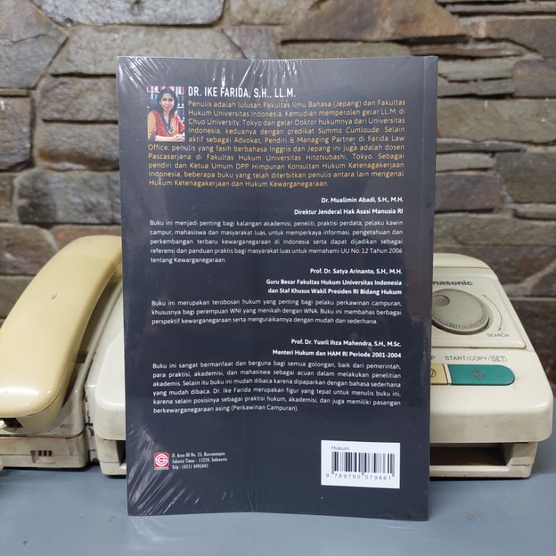 KEWARGANEGARAAN DI INDONESIA ( THE CITIZENSHIP IN INDONESIA) EDISI REVISI DR. IKE FARIDA, S.H., LL.M.-2