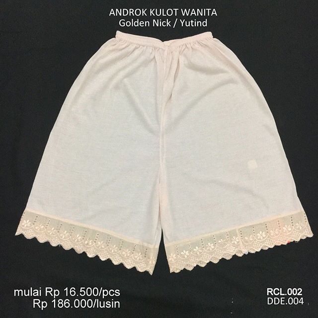 CELANA KULOT KAOS RENDA WANITA 7/8 - Celana Dalam Muslimah Model Celana Kulot Pendek