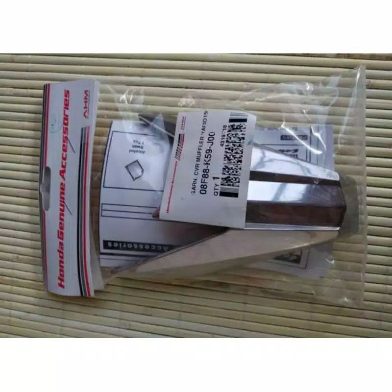 Garnish Cover Knalpot Muffler New Vario 125 &amp; 150 eSP K59J Aksesoris Original Honda