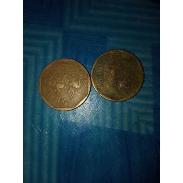 uang koin 100 "karapan sapi"