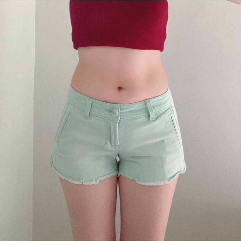 kode 107 Preloved original coconut island short