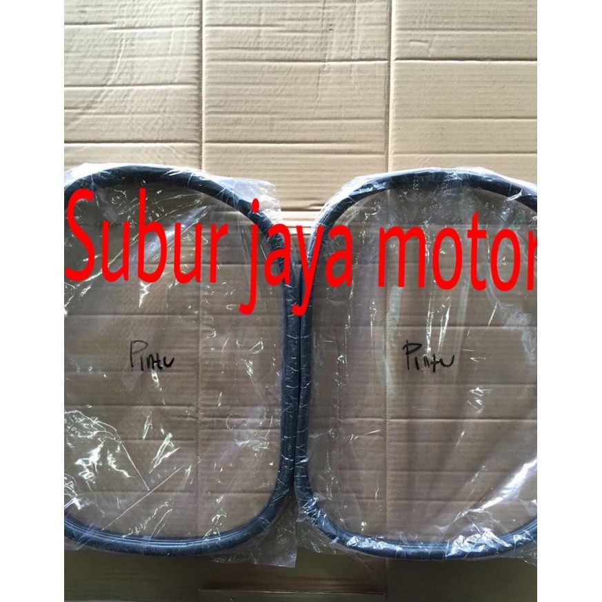 Karet Kaca Pintu Belakang - Hardtop FJ40 / BJ40