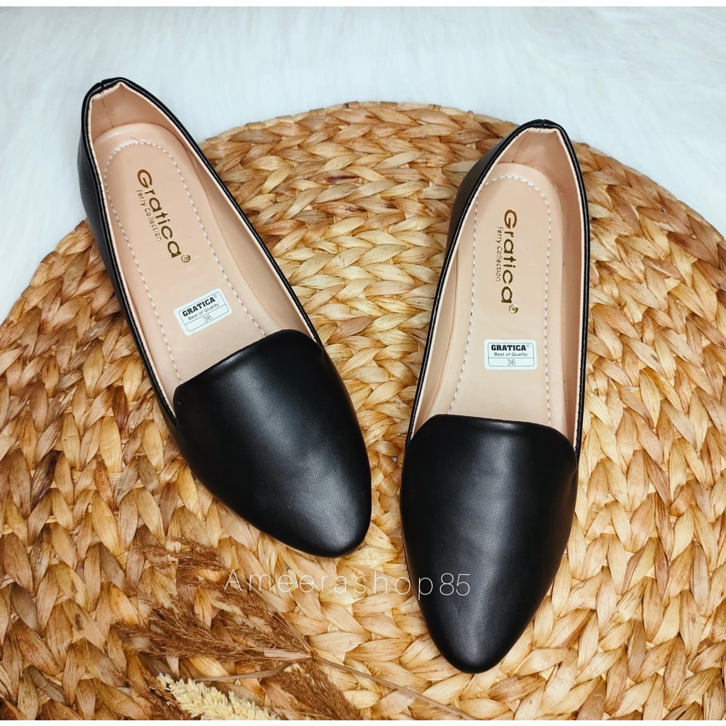 Sepatu Flatshoes Wanita Loafer Polos Gratica MI 08