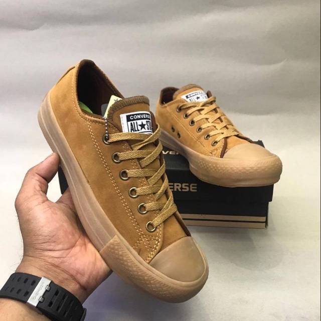 all star converse suede