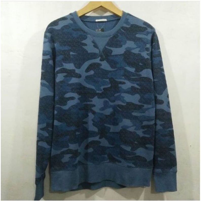 crewneck Uniqlo army original//crewneck Uniqlo army second