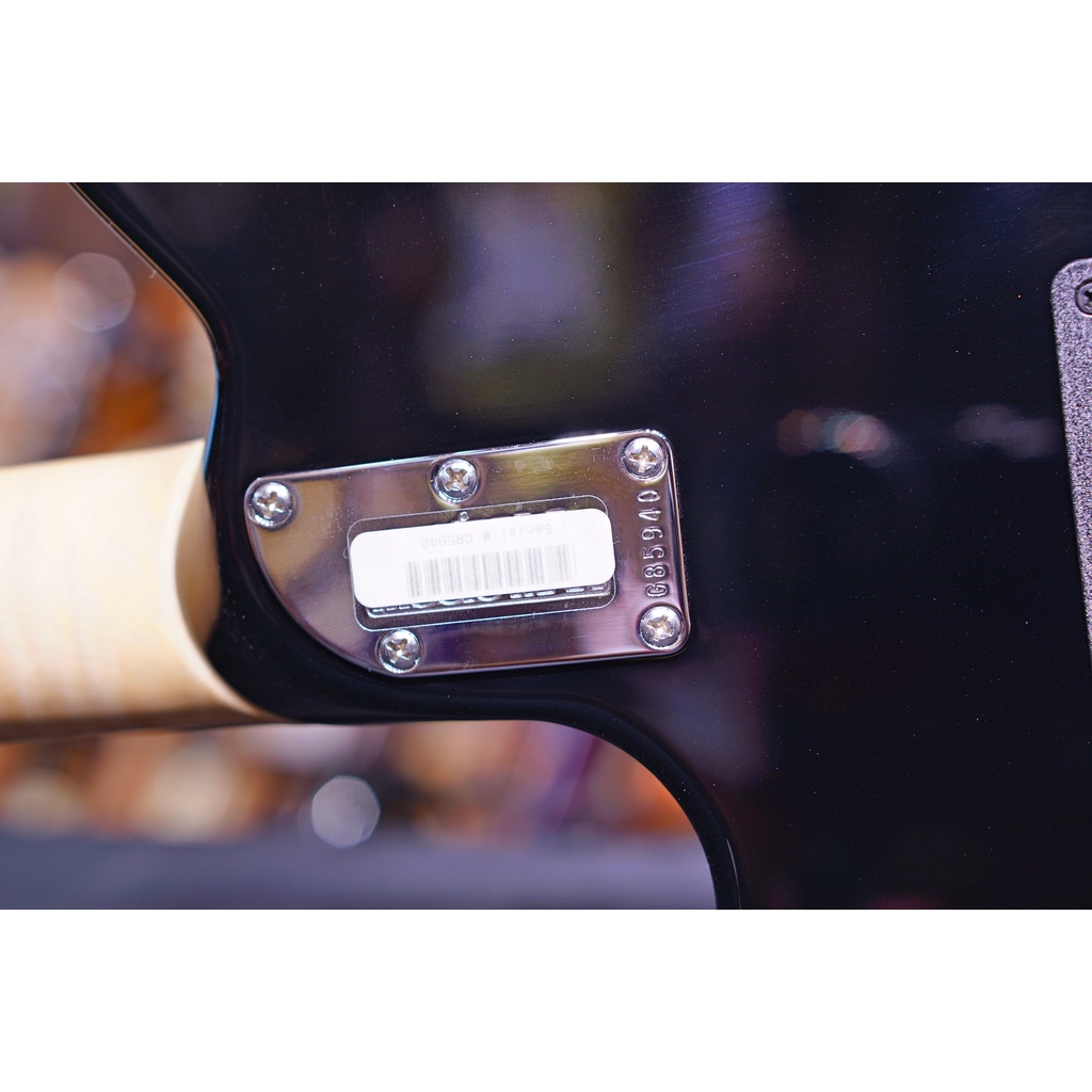 Music Man Axis Trans Gold Quilt Match Headstock G85940