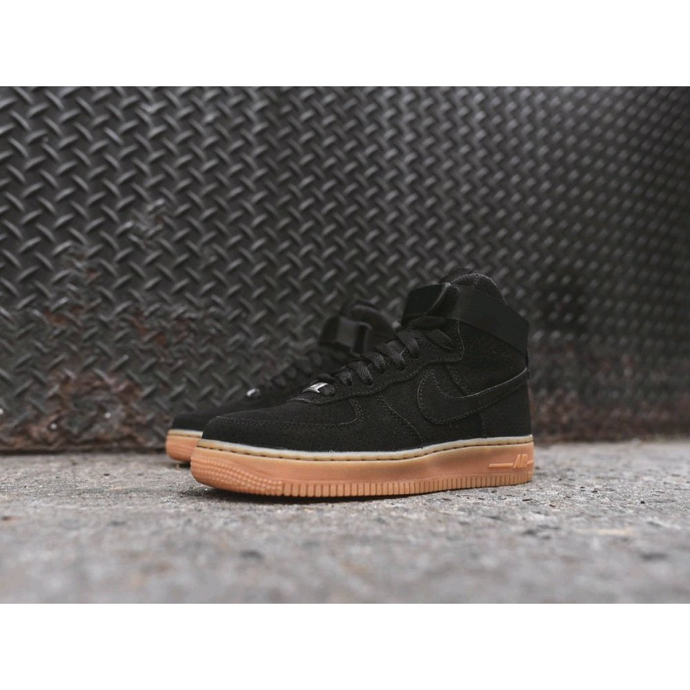 airforce 1 black suede