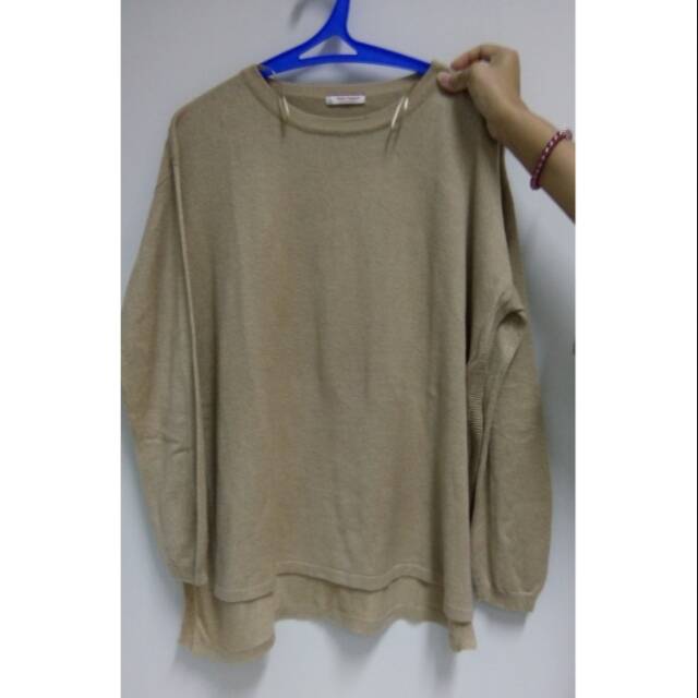 Sweater rajut dr hush puppies