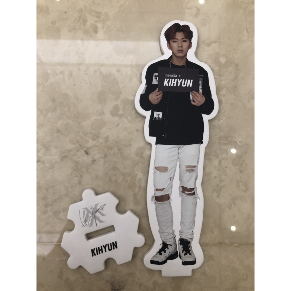 Standee Kihyun Monsta X